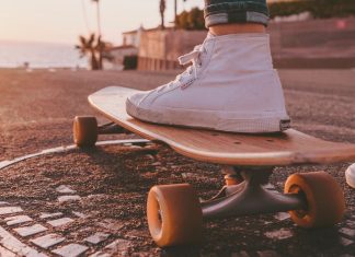 Placi de skateboard pentru incepatori si avansati: cele mai bune din acest an skateboard