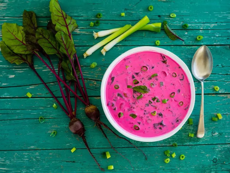 Supe de vara. Descopera cele mai bune retete pentru zilele calduroase supe de vara