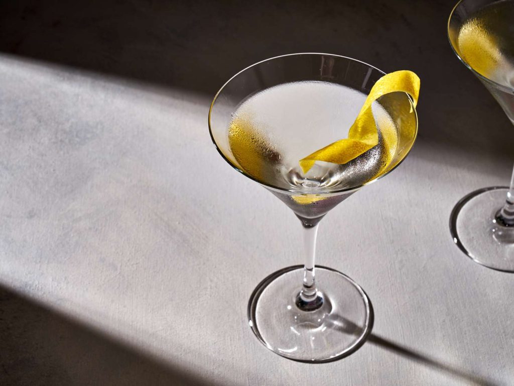 Reteta cocktail Vesper Martini