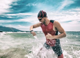 Smartwatch rezistent la apă: cum funcționează și ce model să alegi?