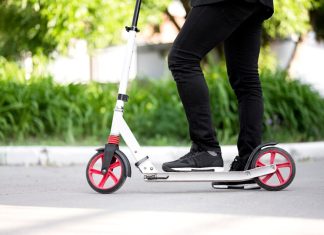 Care este cea mai potrivita incaltaminte pentru trotineta si cum o alegi incaltaminte trotineta