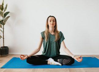 Yoga: Nu doar o moda, ci o practica cu beneficii demonstrate yoga beneficii