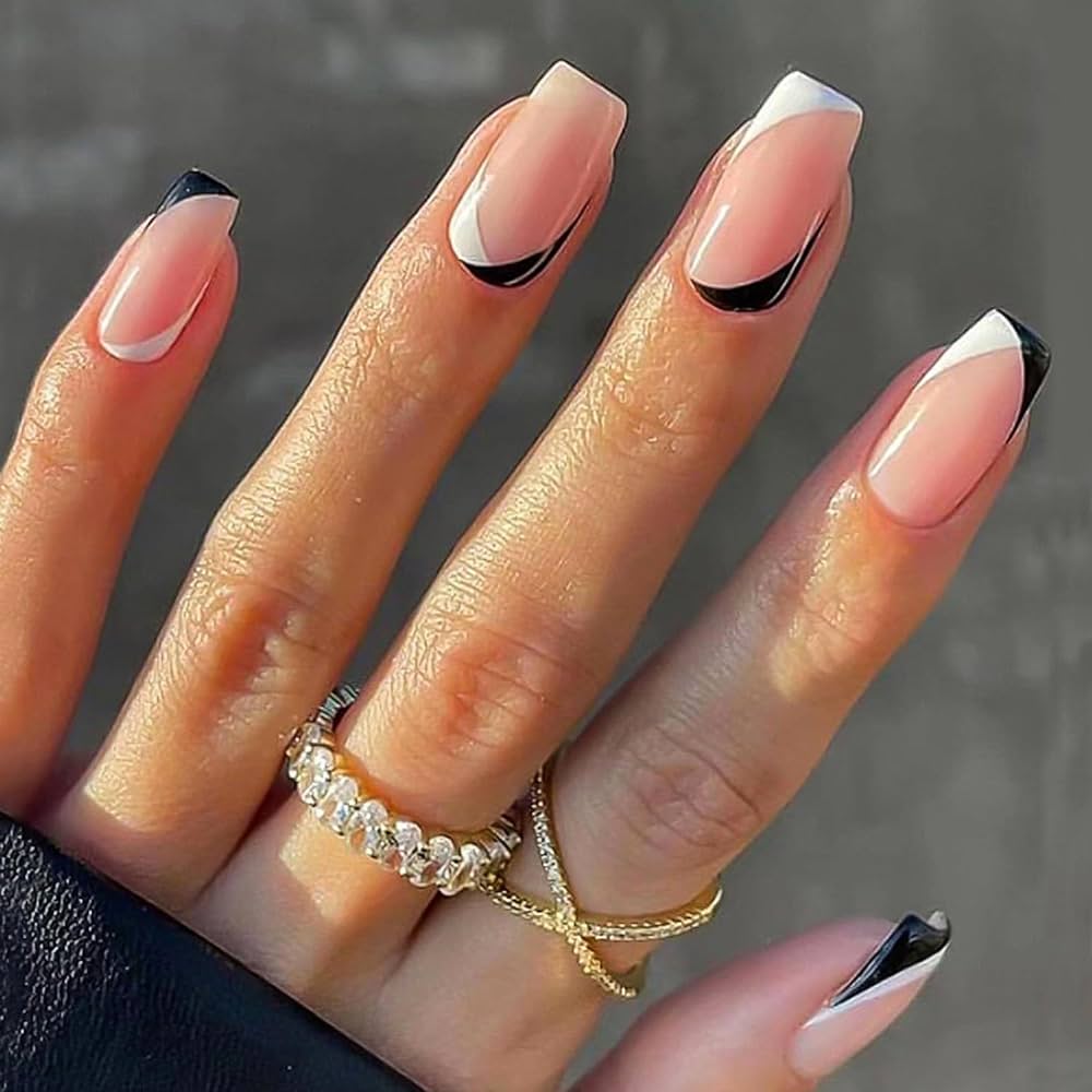 Descopera cele mai HOT modele de unghii patrate ale anului 2024! modele de unghii patrate