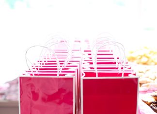 Cum să alegi pungile cadou perfecte pentru mărturii la nunta ta?