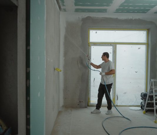 Cum să modernizezi o casă bătrânească în 2026? Idei de urmat