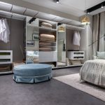 Dormitor mic, dar aerisit: cum alegi mobilier care nu încarcă spațiul